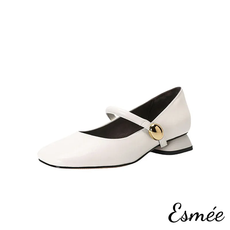 Leather Low Heel Maryjanes with Squared Toe Design